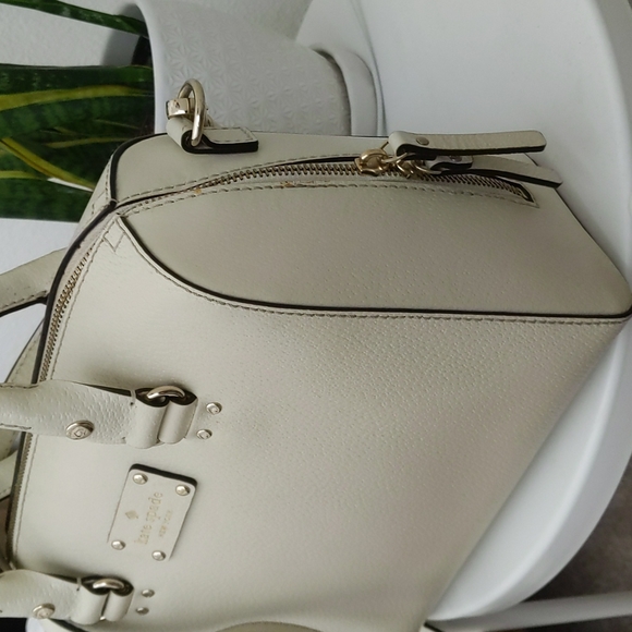 Kate spade satchel - Picture 8 of 17